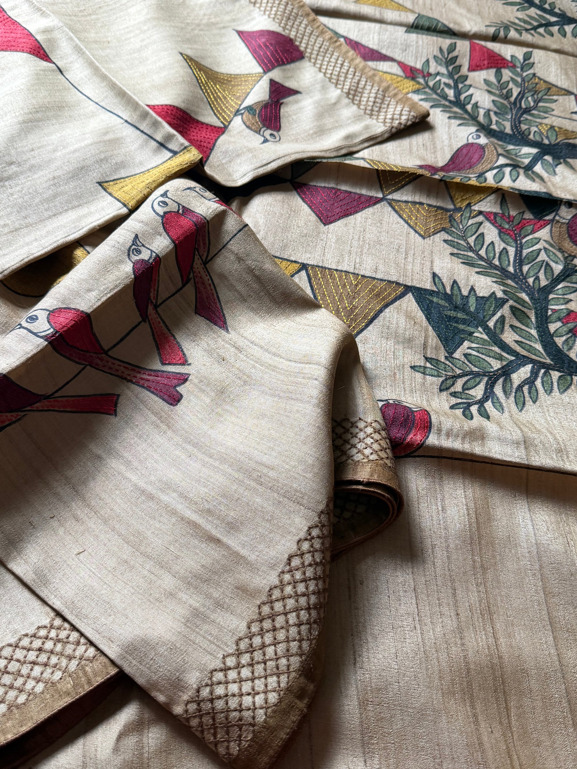 Kamaniya Kantha : Handcrafted Tussar