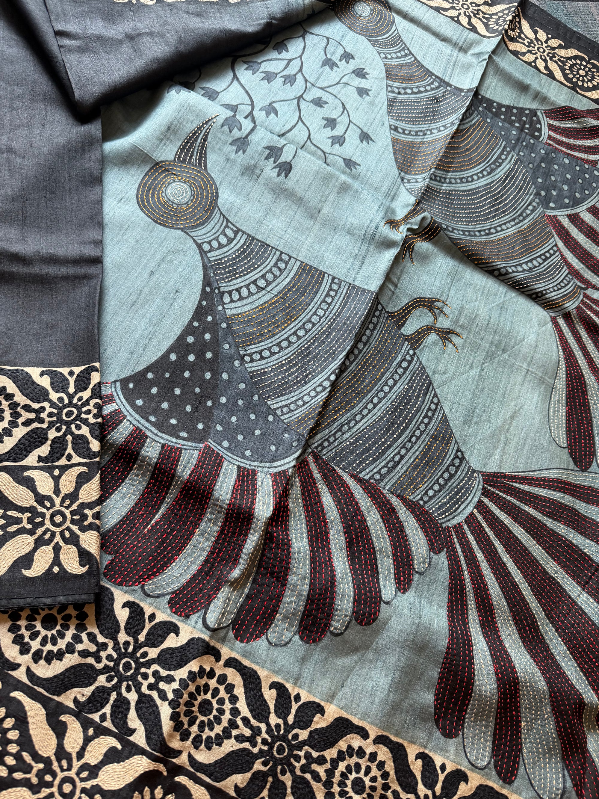 Kamaniya Kantha : Handcrafted Tussar