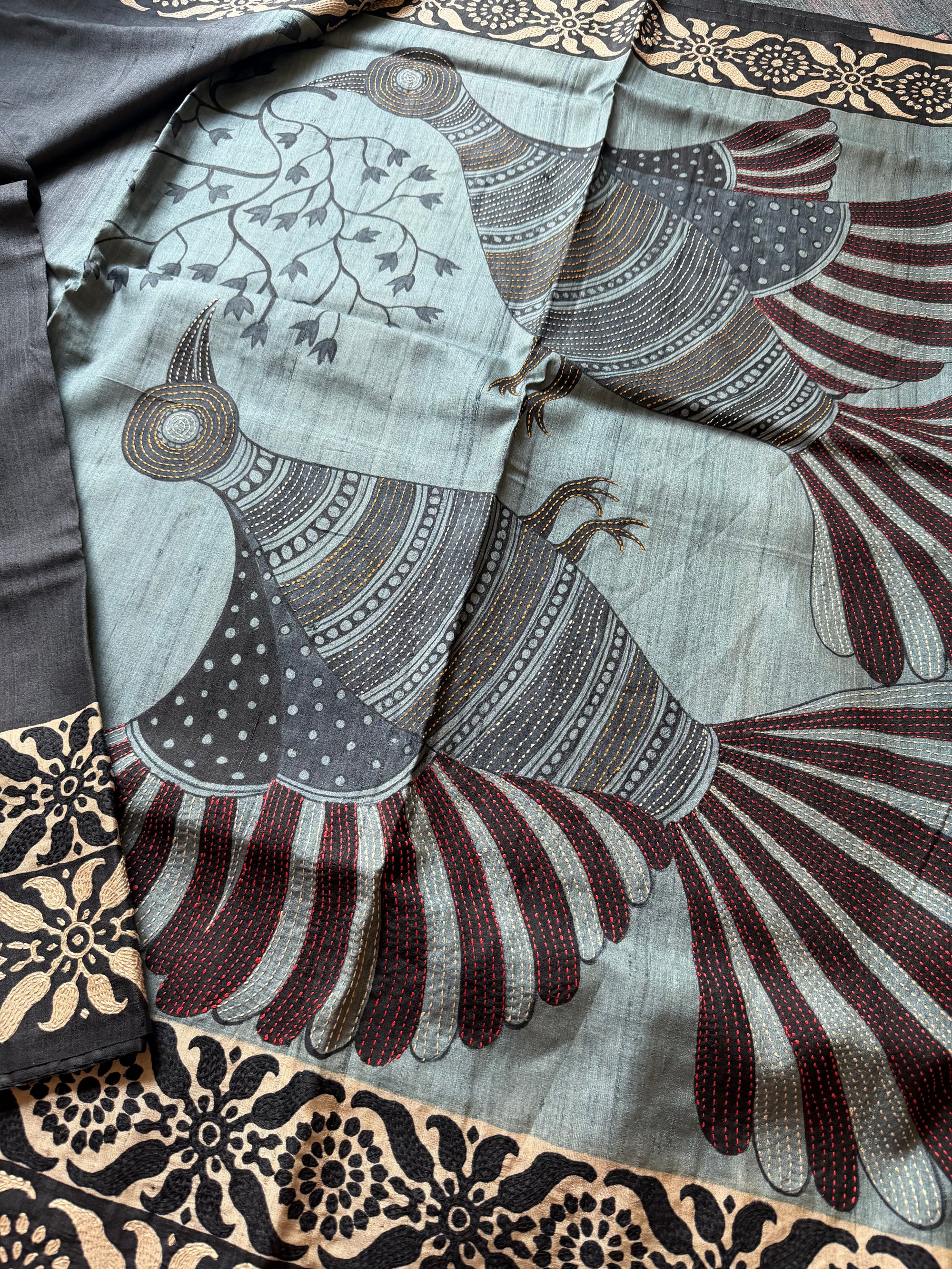 Kamaniya Kantha : Handcrafted Tussar