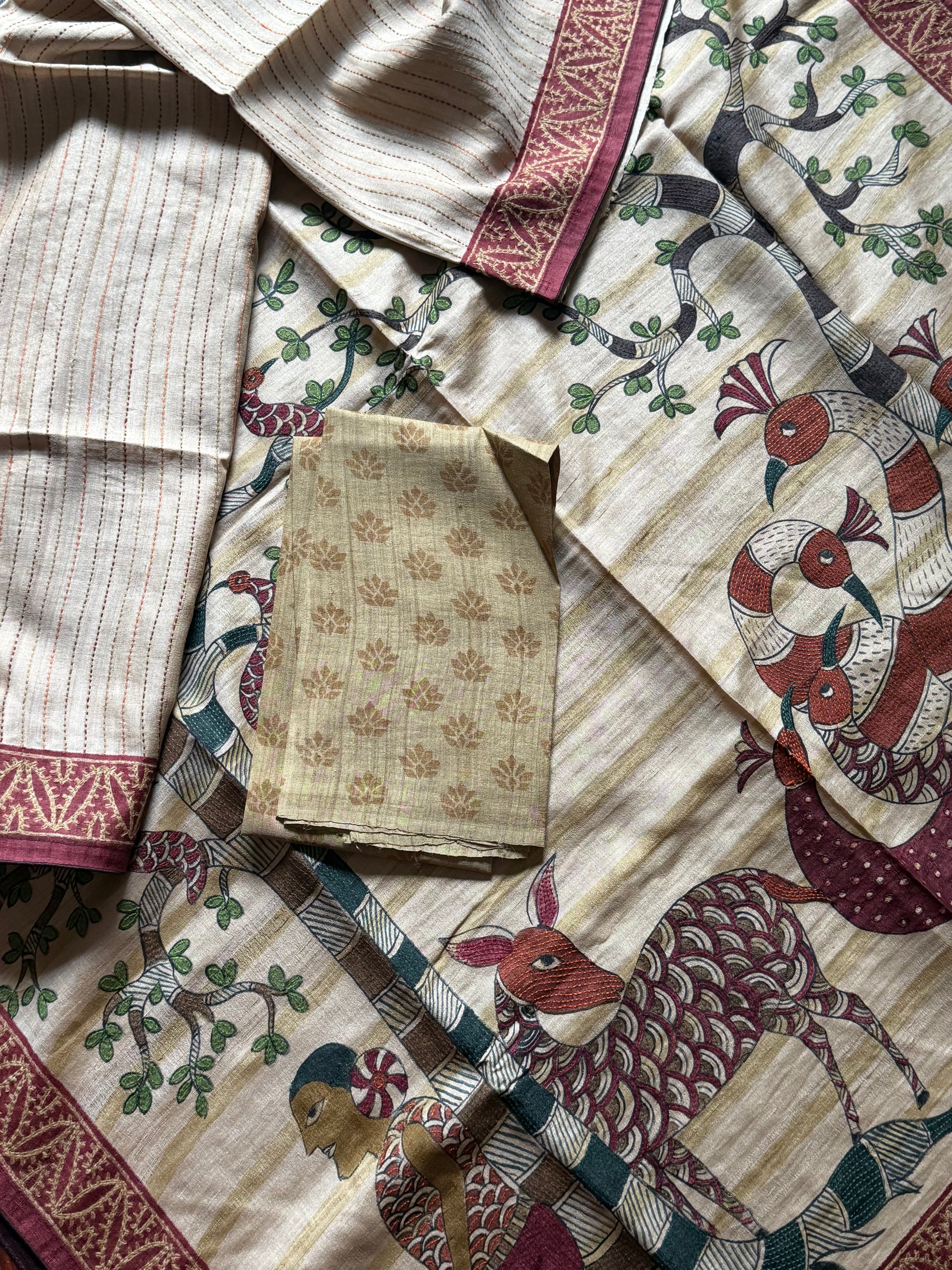 Kamaniya Kantha : Handcrafted Tussar