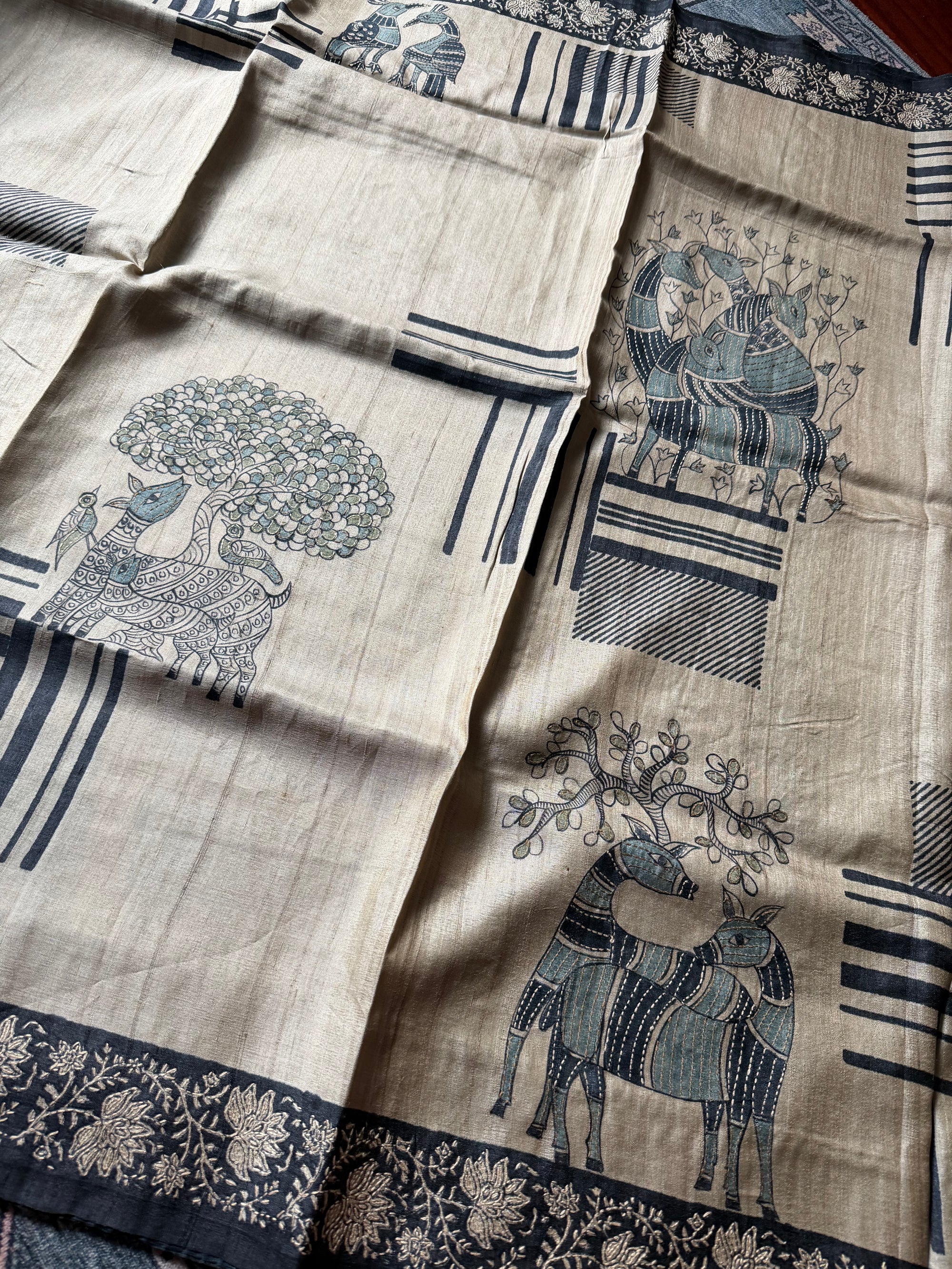 Kamaniya Kantha : Handcrafted Tussar