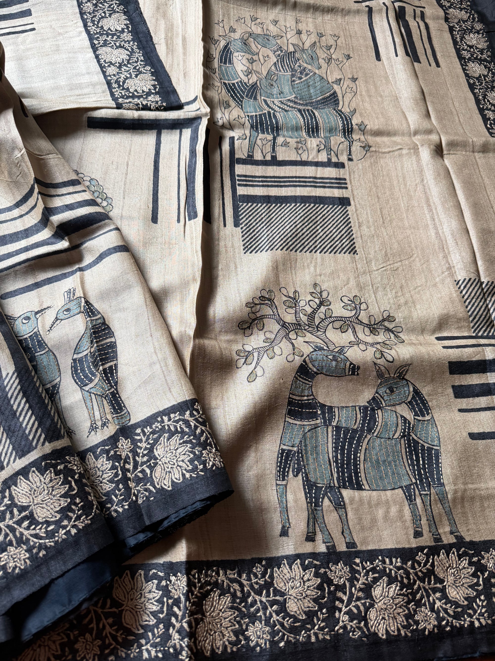 Kamaniya Kantha : Handcrafted Tussar
