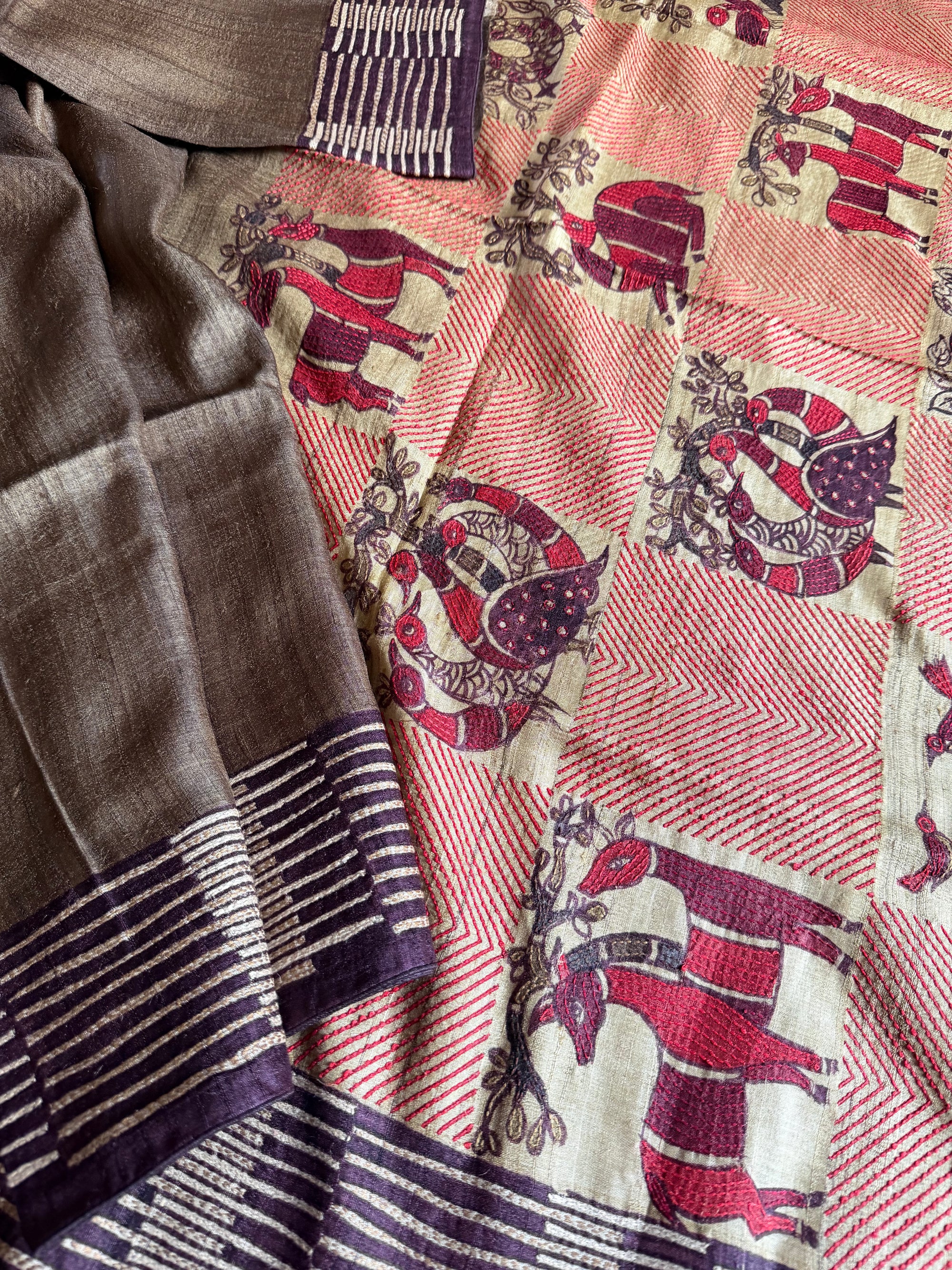 Kamaniya Kantha : Handcrafted Tussar