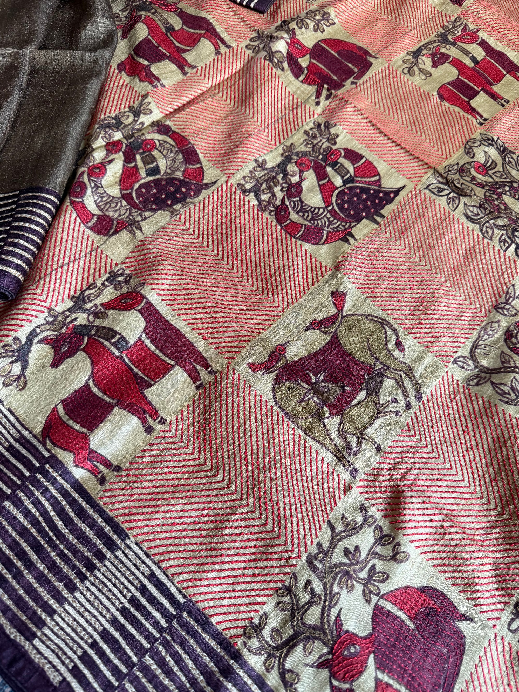 Kamaniya Kantha : Handcrafted Tussar