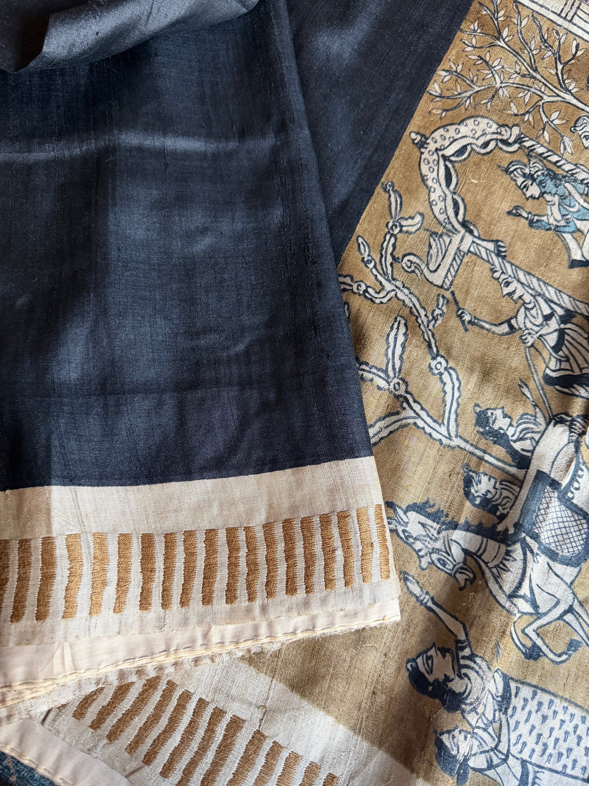 Kamaniya Kantha : Handcrafted Tussar