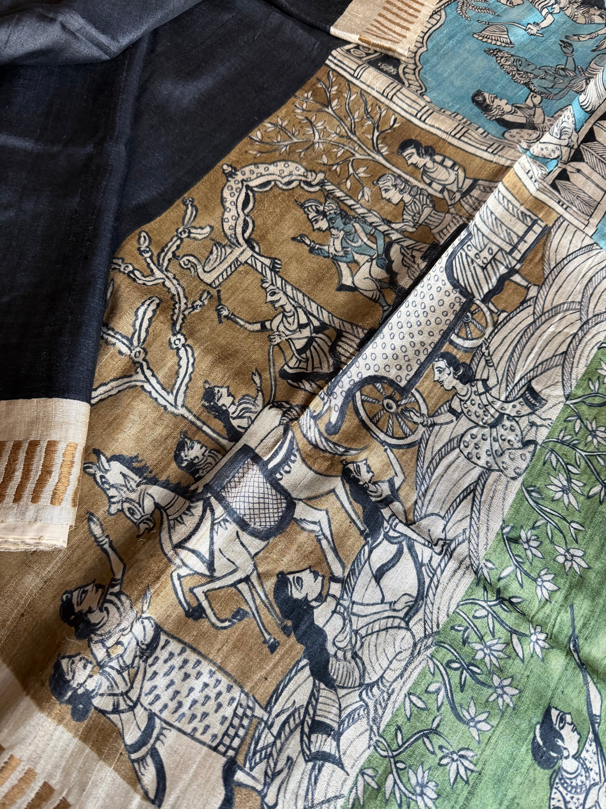 Kamaniya Kantha : Handcrafted Tussar