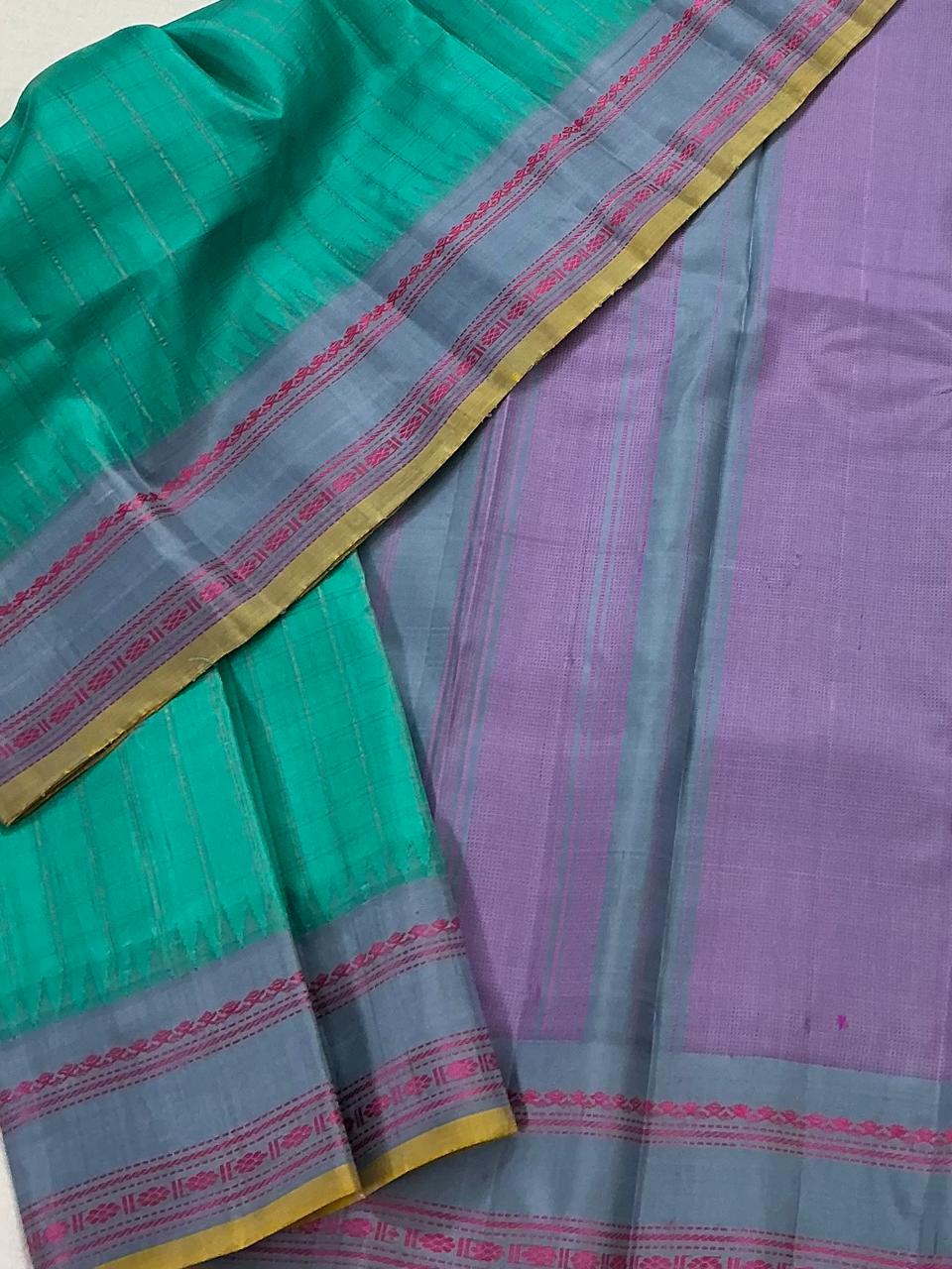 Kuttu Gadwal Silk :No zari