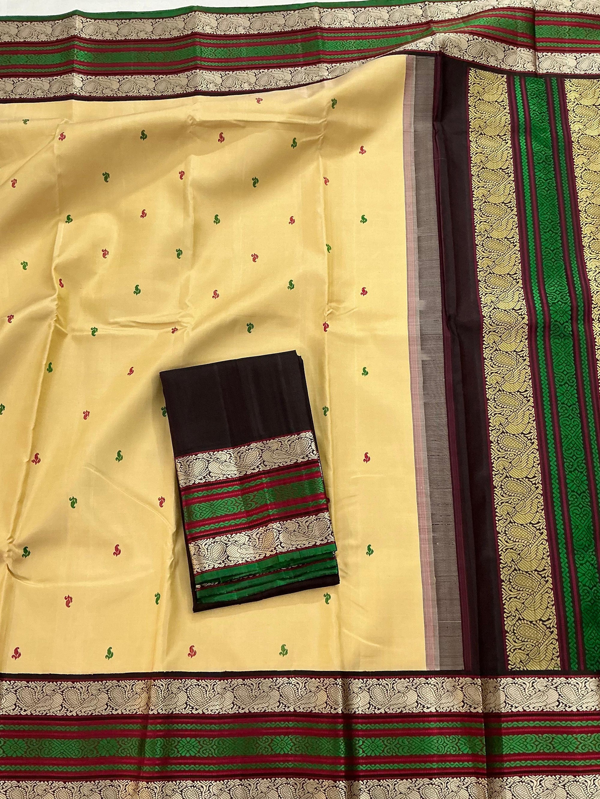 No Zari  Kanjivaram Silk : KORVAI