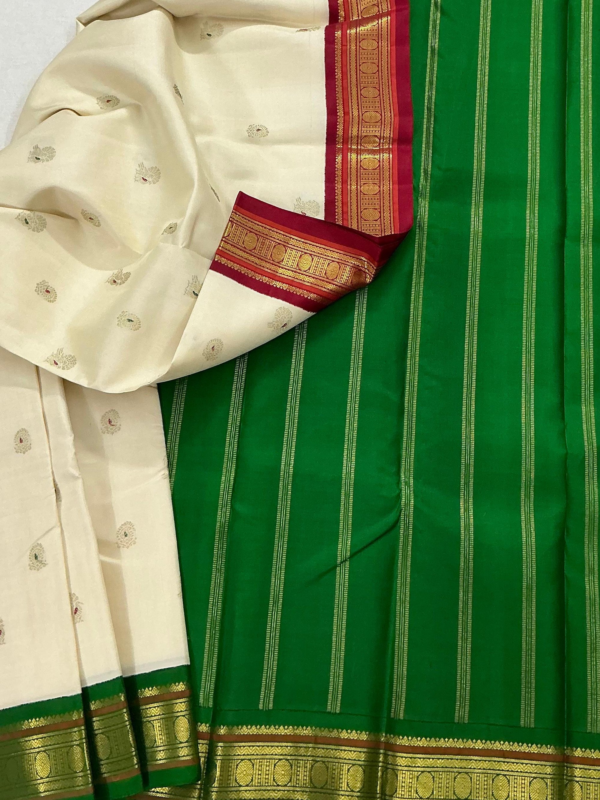 ONAM COLLECTIVE: KORVAI KANJIVARAM SILK WITH GANGA JAMUNA BORDERS