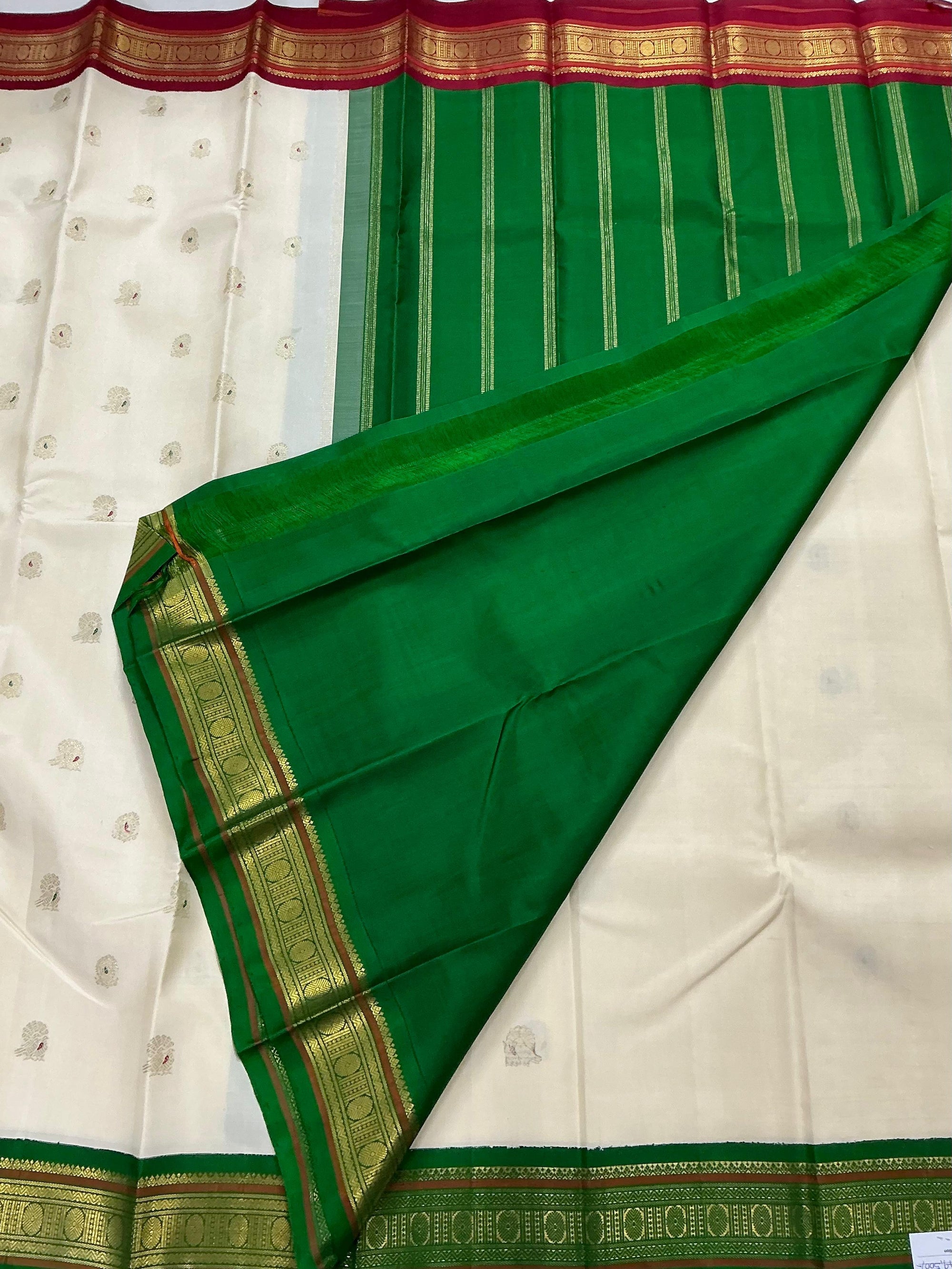 ONAM COLLECTIVE: KORVAI KANJIVARAM SILK WITH GANGA JAMUNA BORDERS