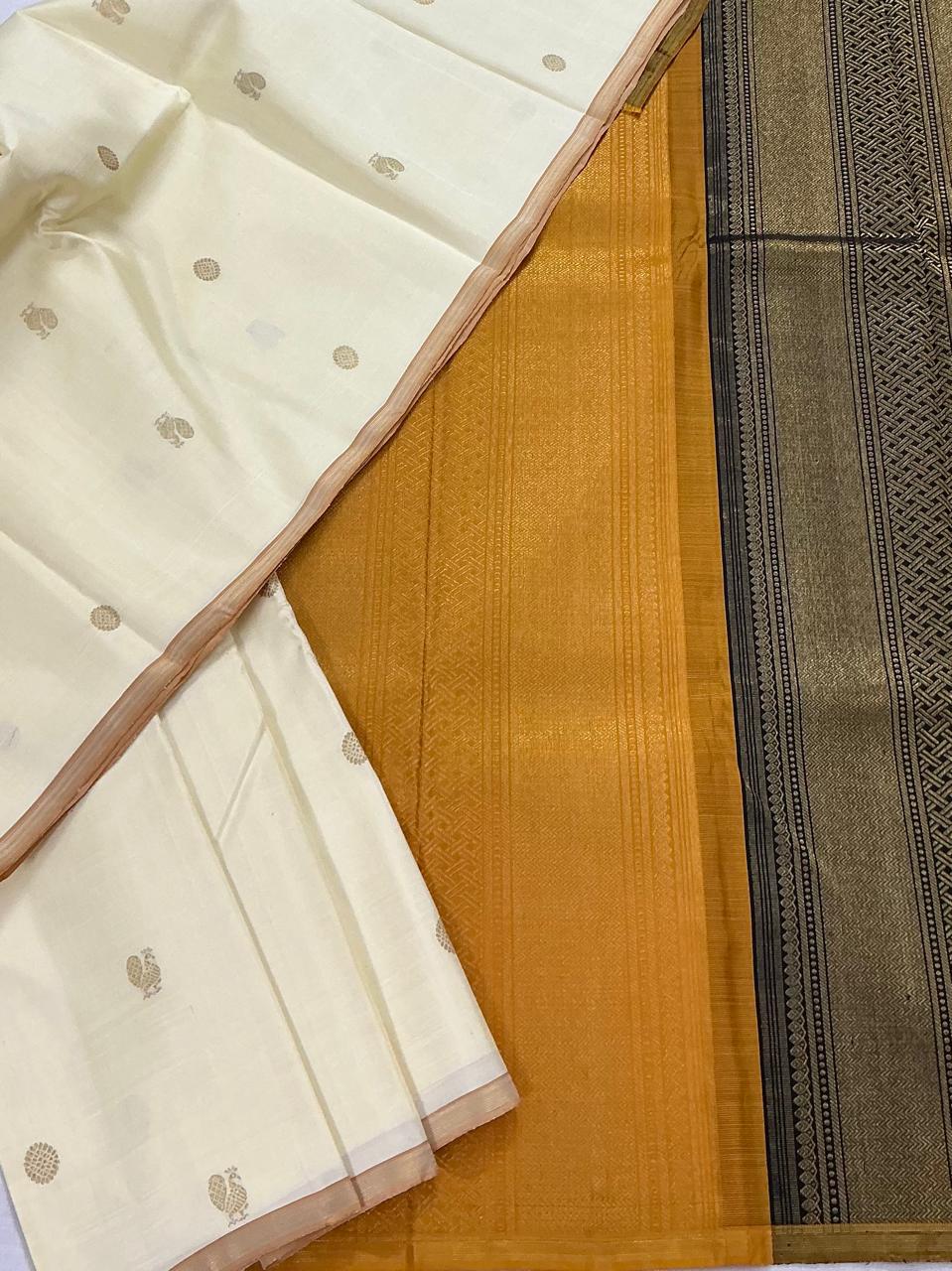 ONAM COLLECTIVE: BORDERLESS KANJIVARAM SILK