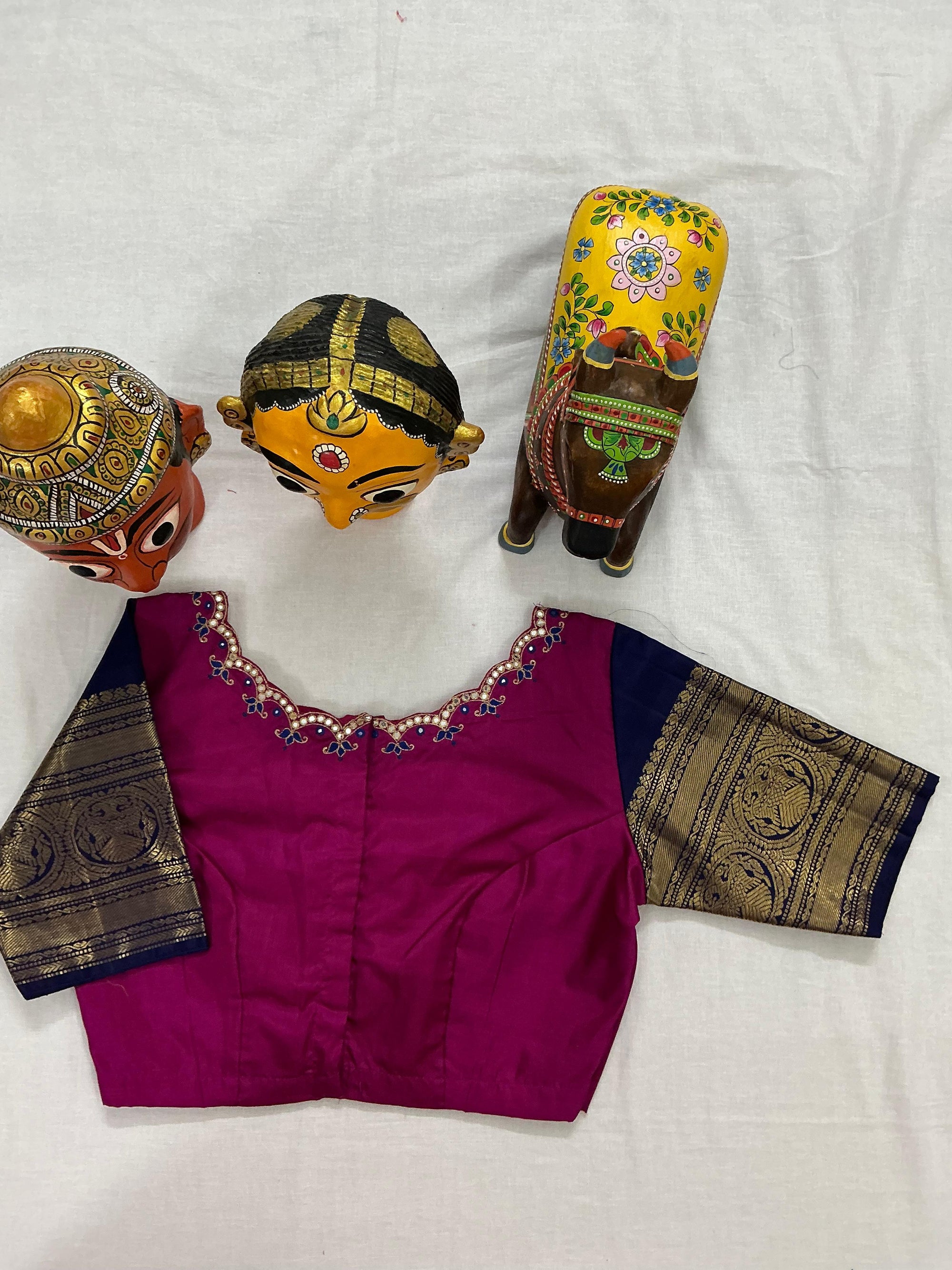 Handcrafted Ready to Wear Blouse : Kanjivaram Silk (Magenta)