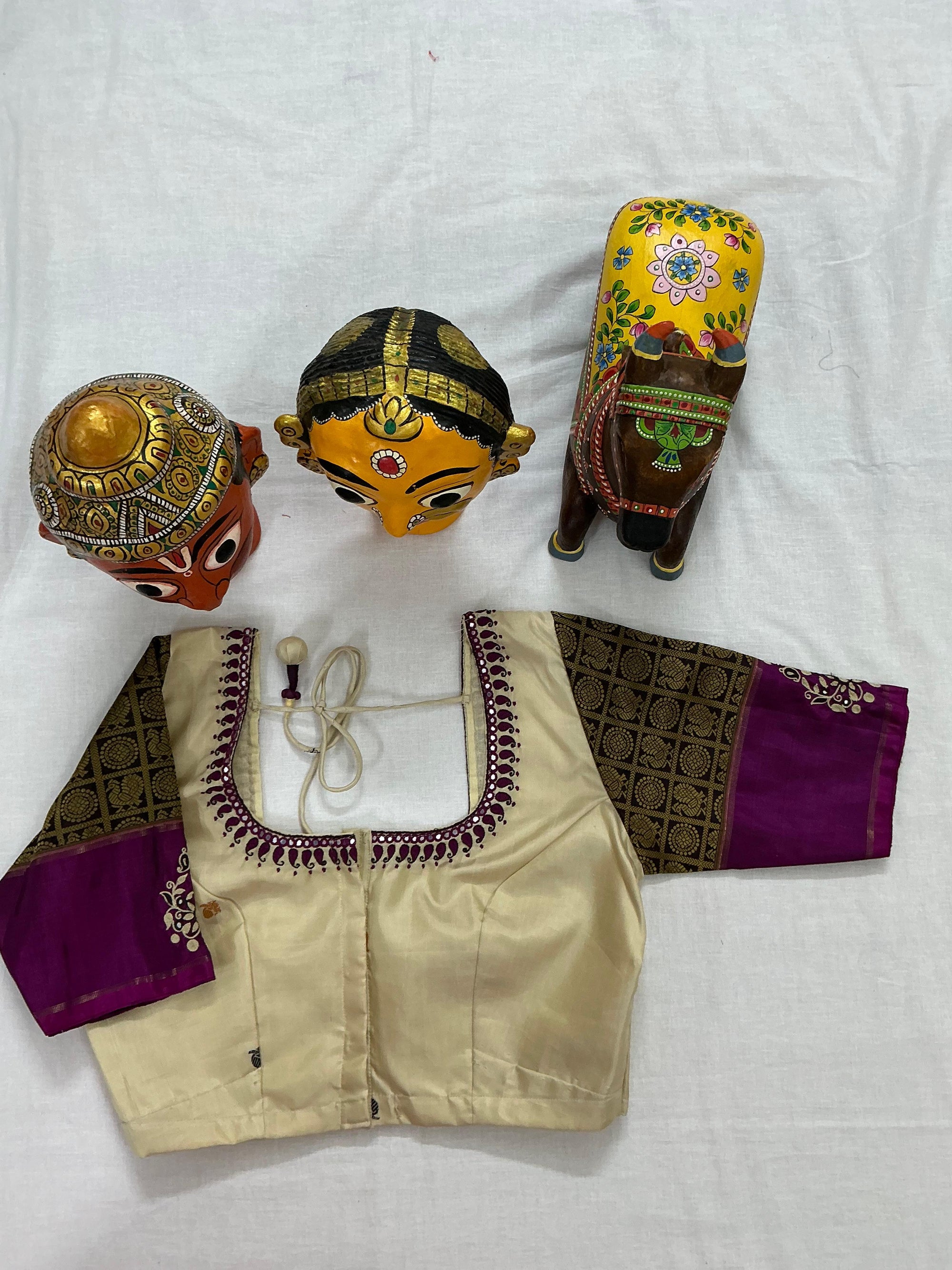 Handcrafted Ready to Wear Blouse : Kanjivaram Silk (Ivory)