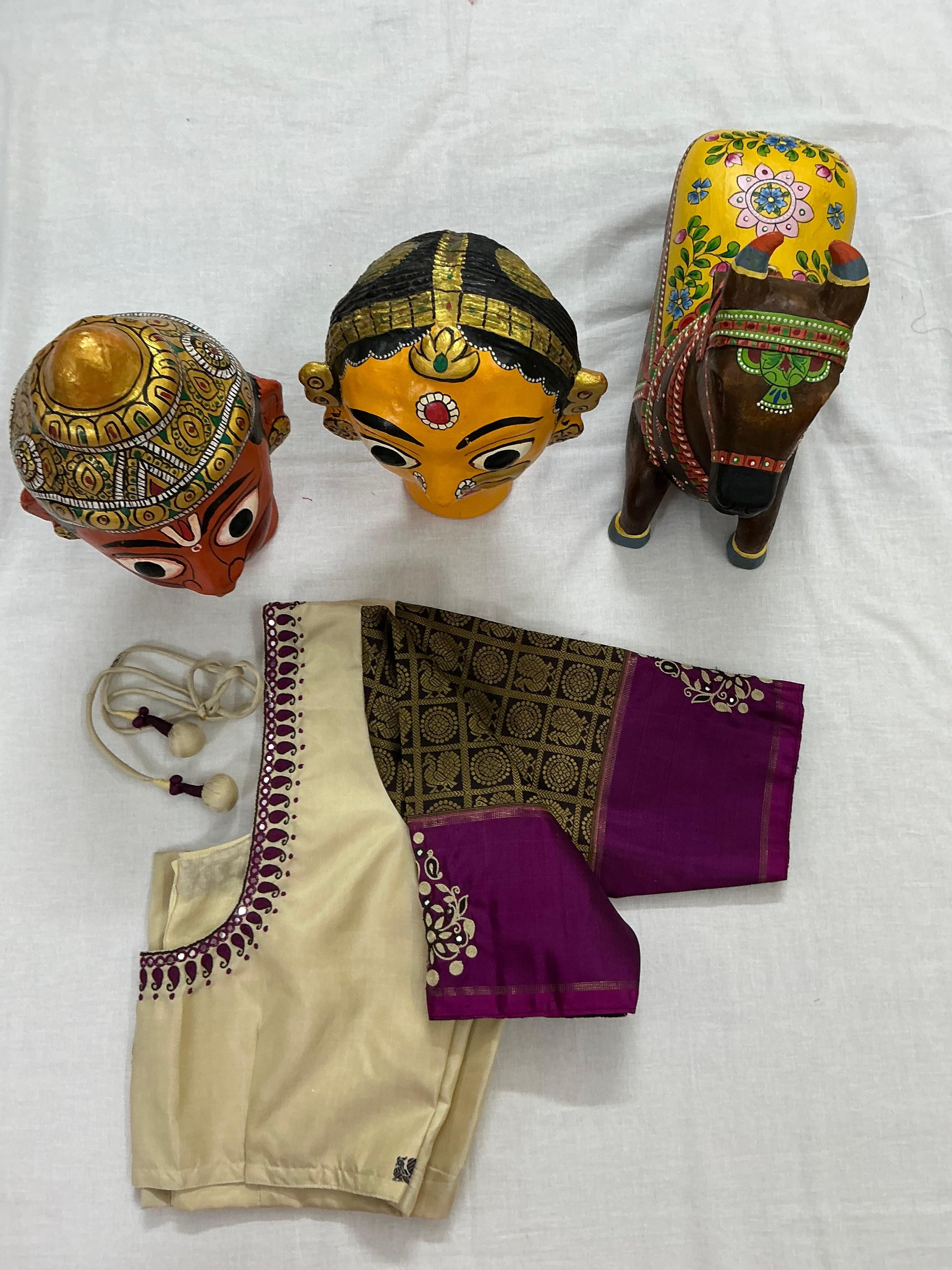 Handcrafted Ready to Wear Blouse : Kanjivaram Silk (Ivory)