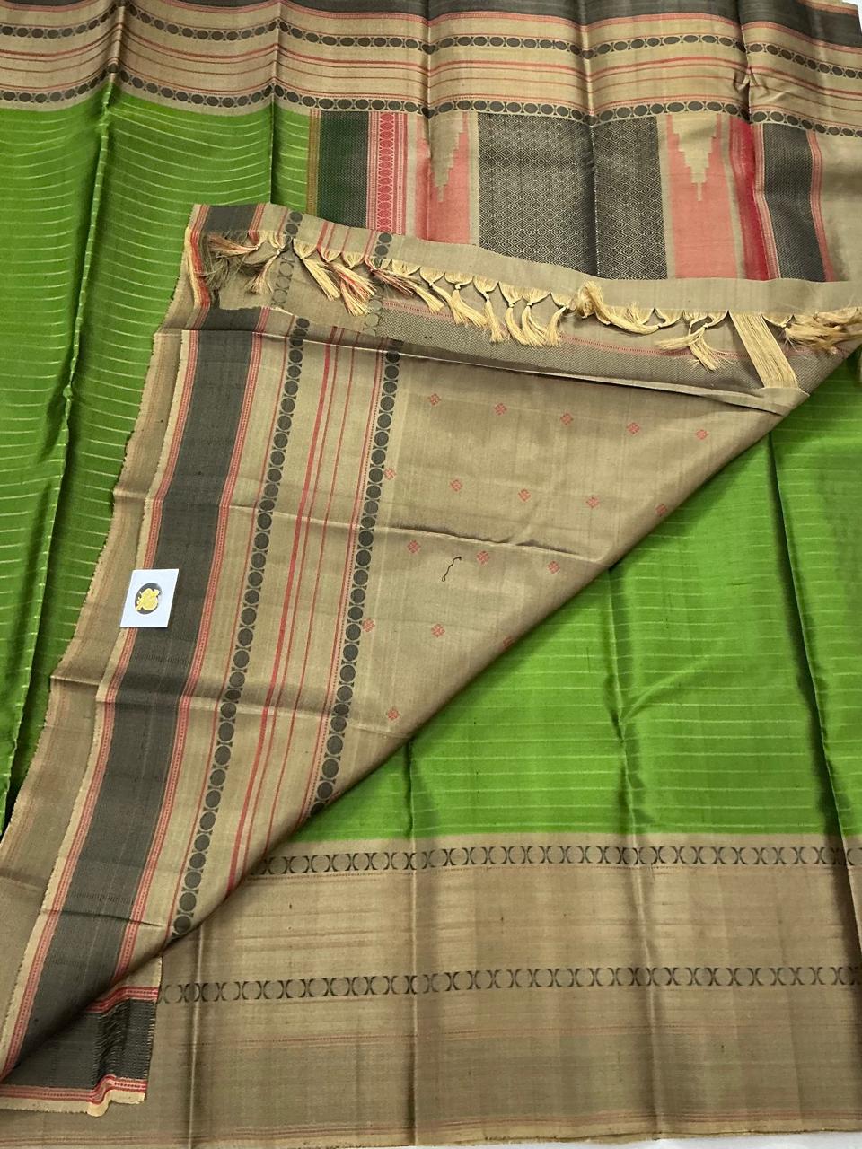 No Zari Kanjivaram Soft Silk : Green &amp; Grey