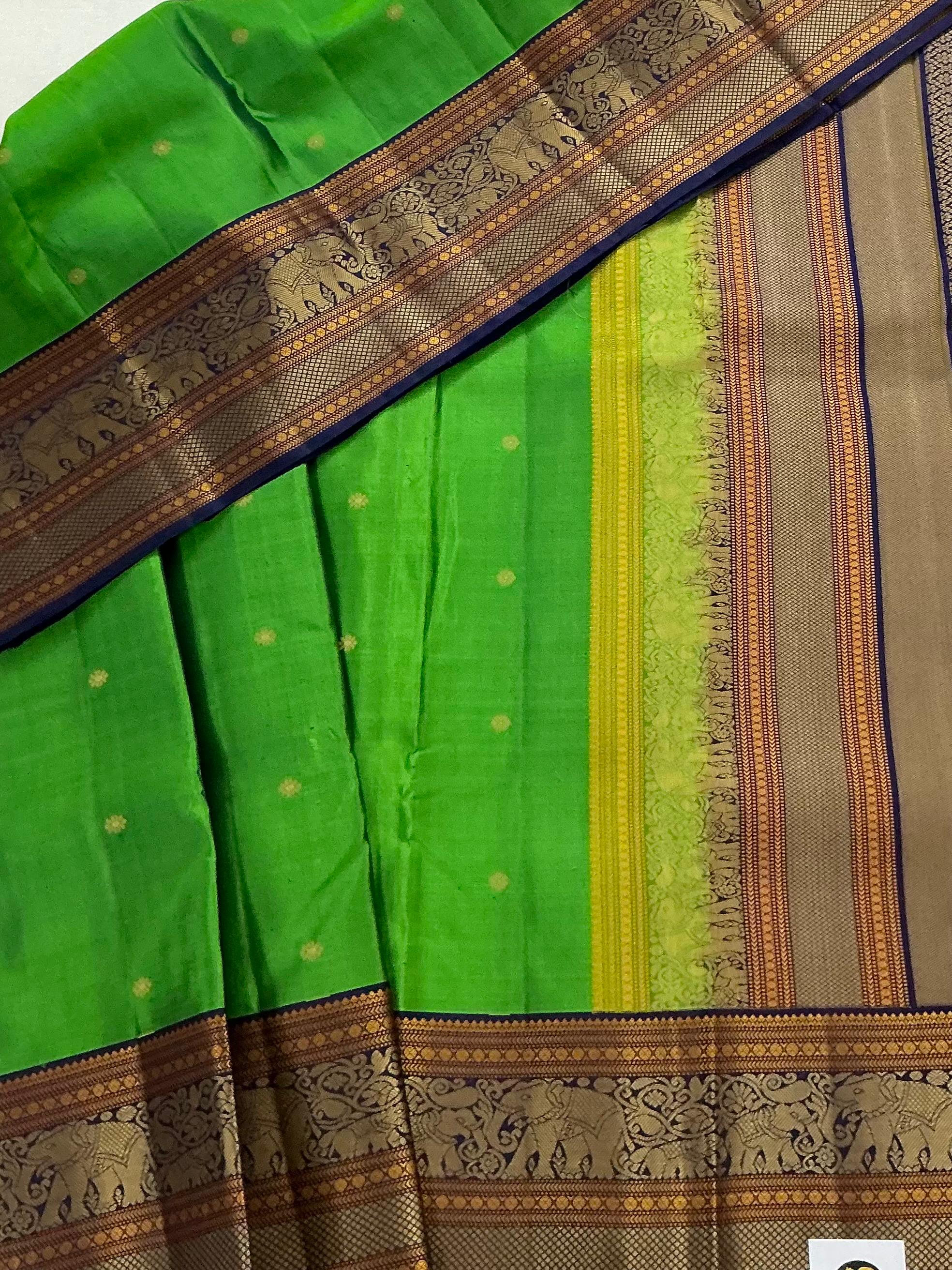 No Zari Kanjivaram Soft Silk : Green &amp; Blue