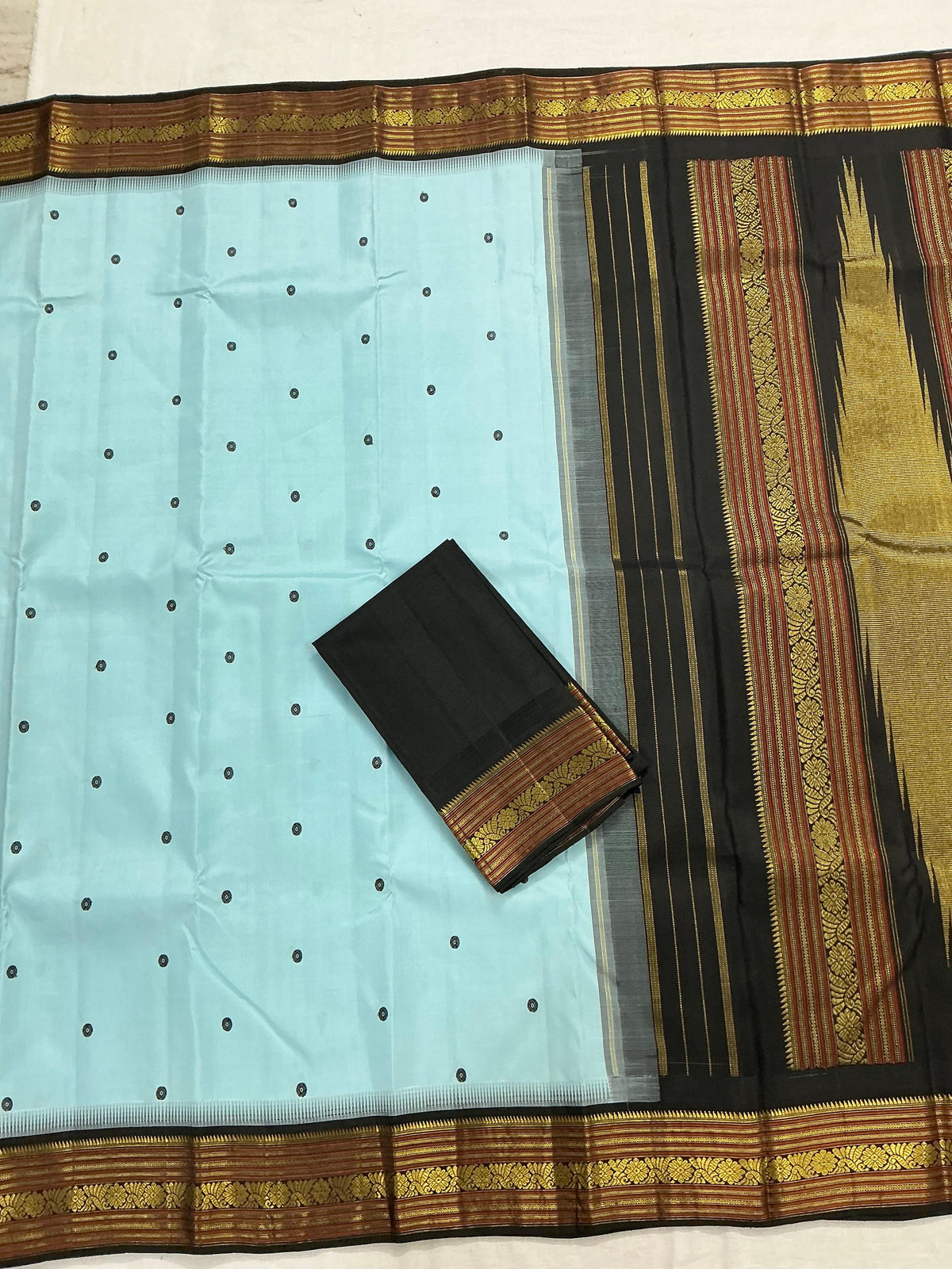 MAATHEY: Korvai Kanjivaram Silk (Powder blue &amp; Black)