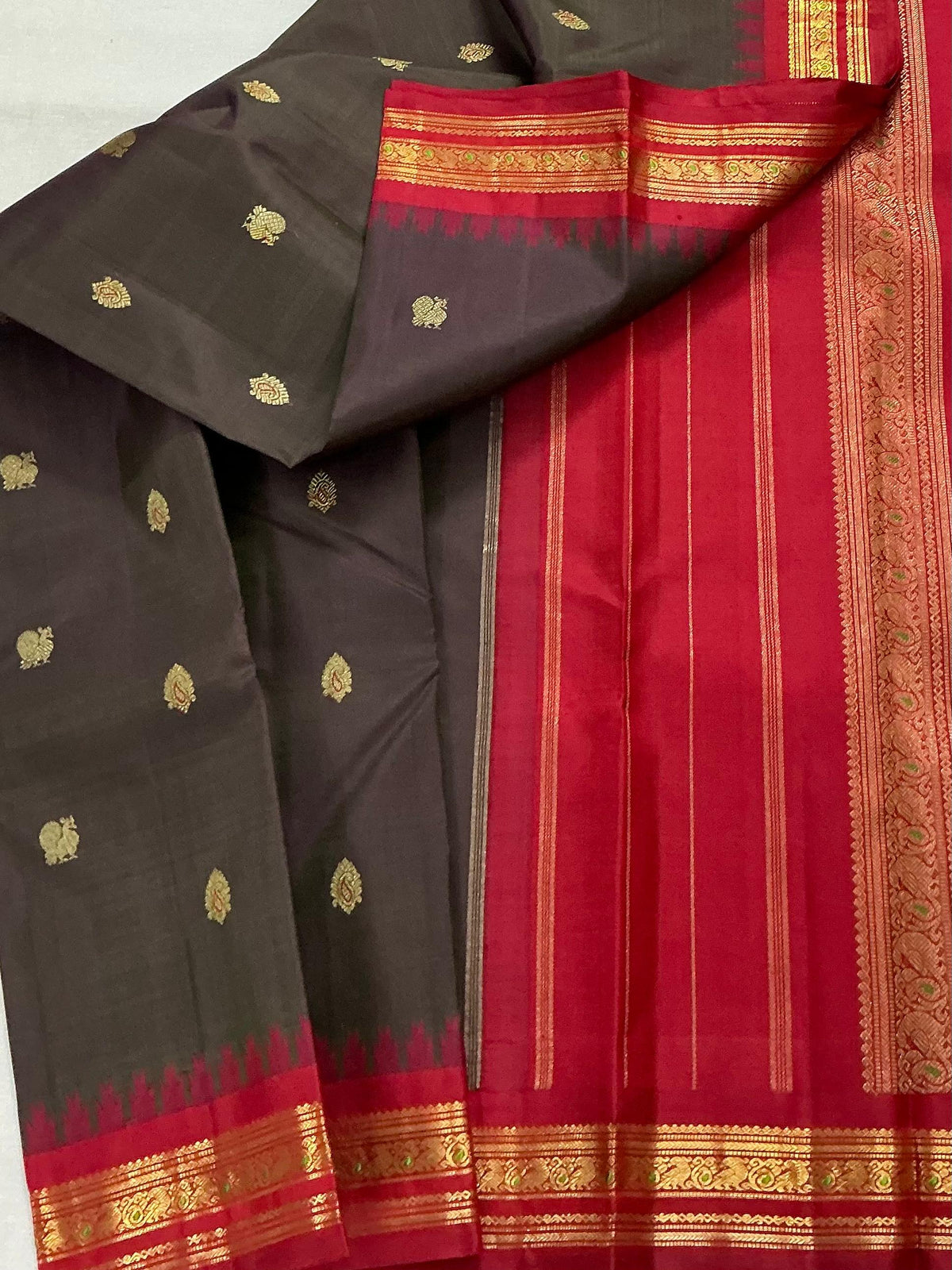 MAATHEY: Korvai Kanjivaram Silk (Coffee Brown and Arakku)