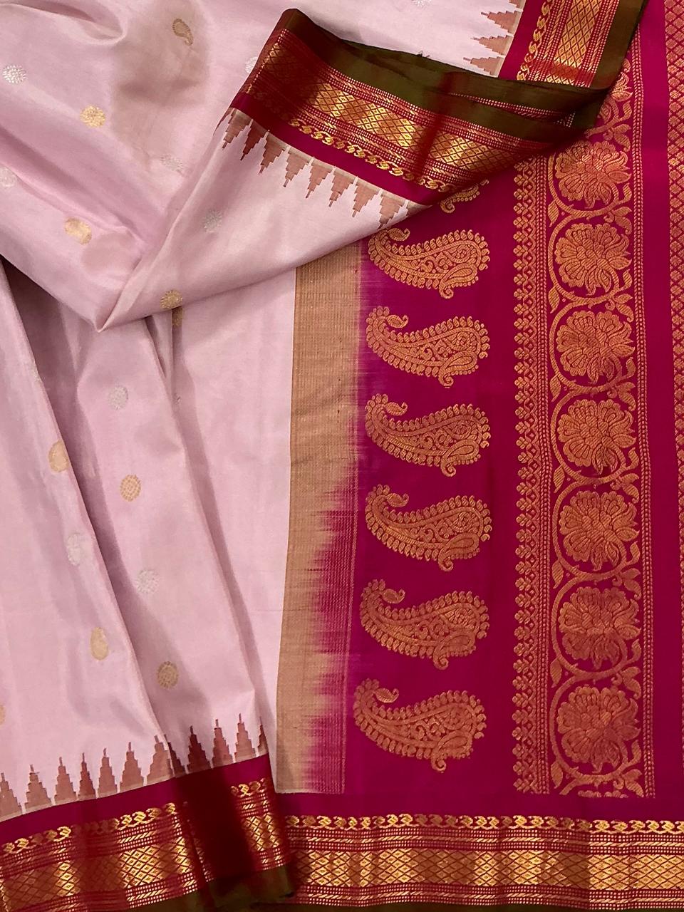 Kuttu Gadwal Silk
