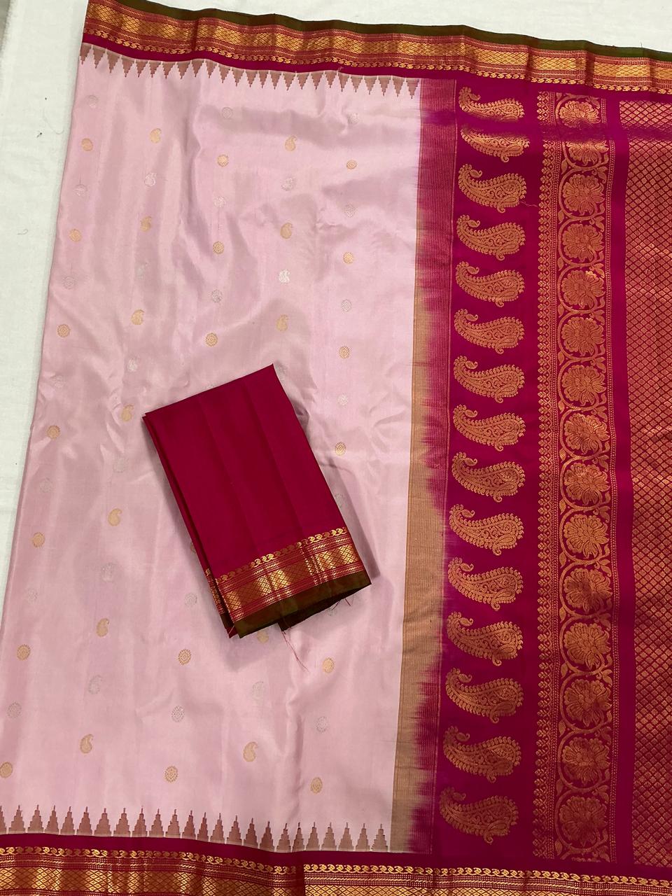 Kuttu Gadwal Silk