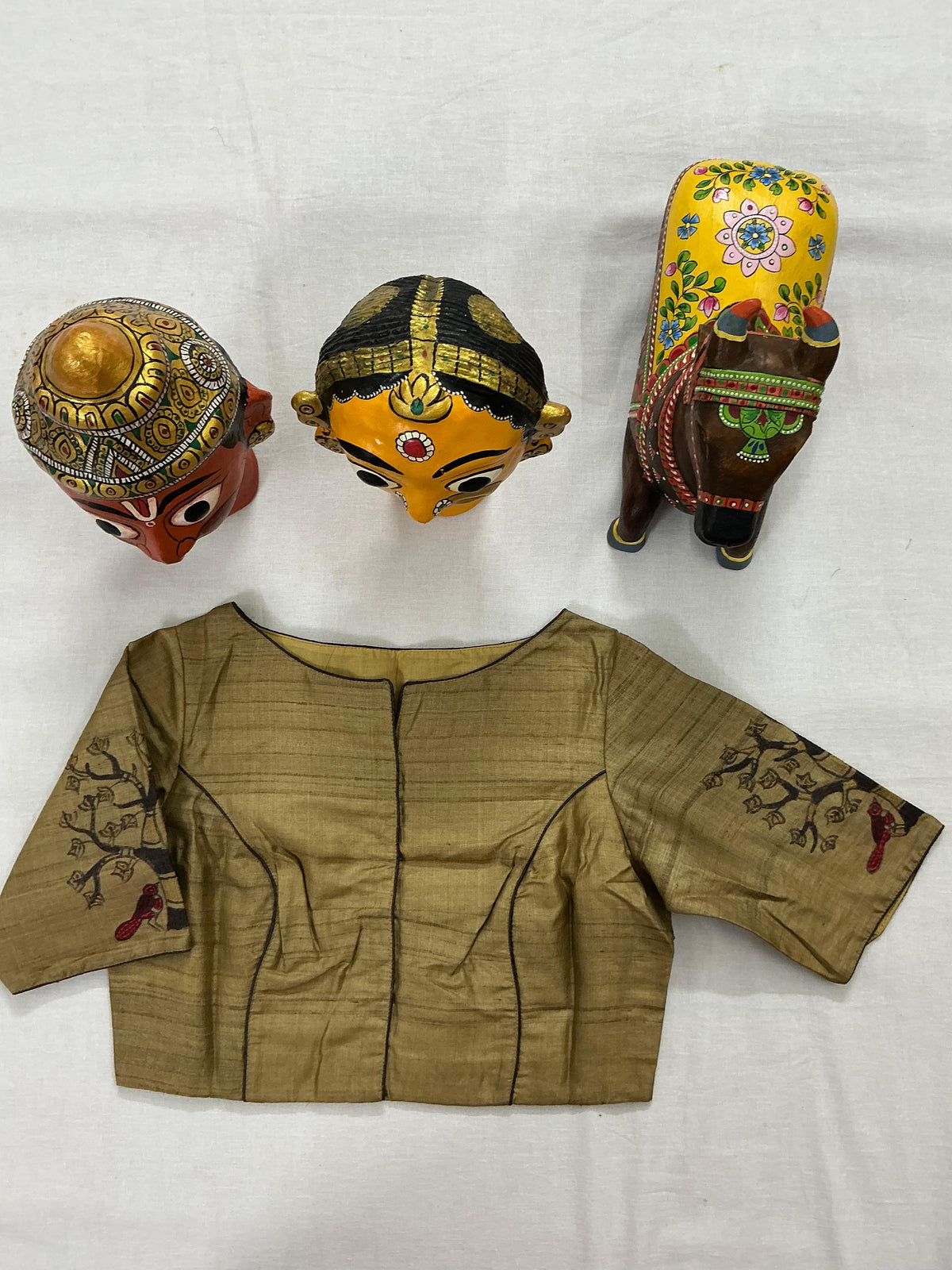 Handcrafted Ready to Wear Blouse : Kamaniya Kantha Tussar
