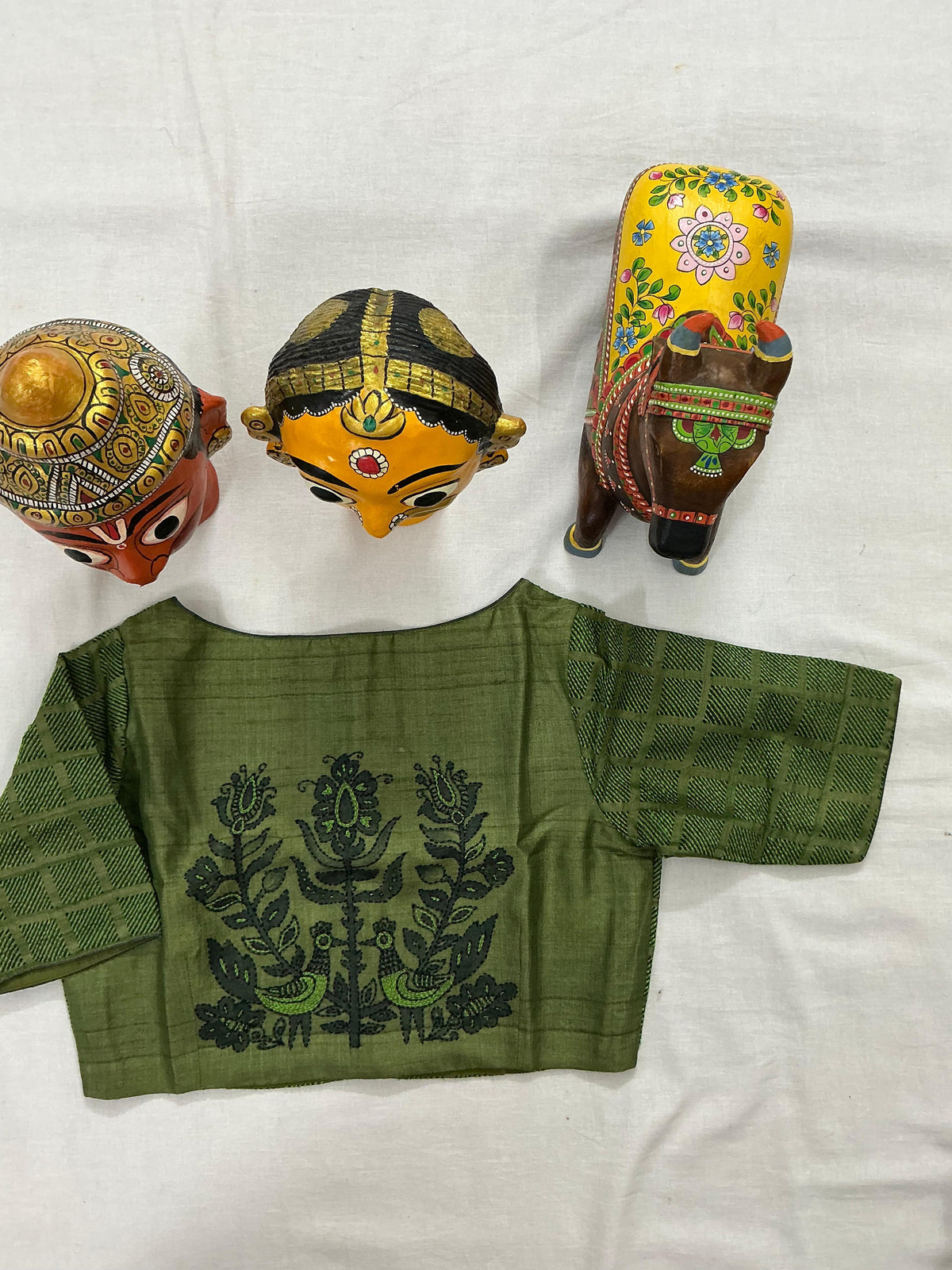 Handcrafted Ready to Wear Blouse : Kamaniya Kantha Tussar