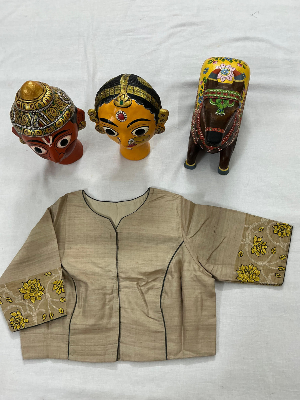 Handcrafted Ready to Wear Blouse : Kamaniya Kantha Tussar