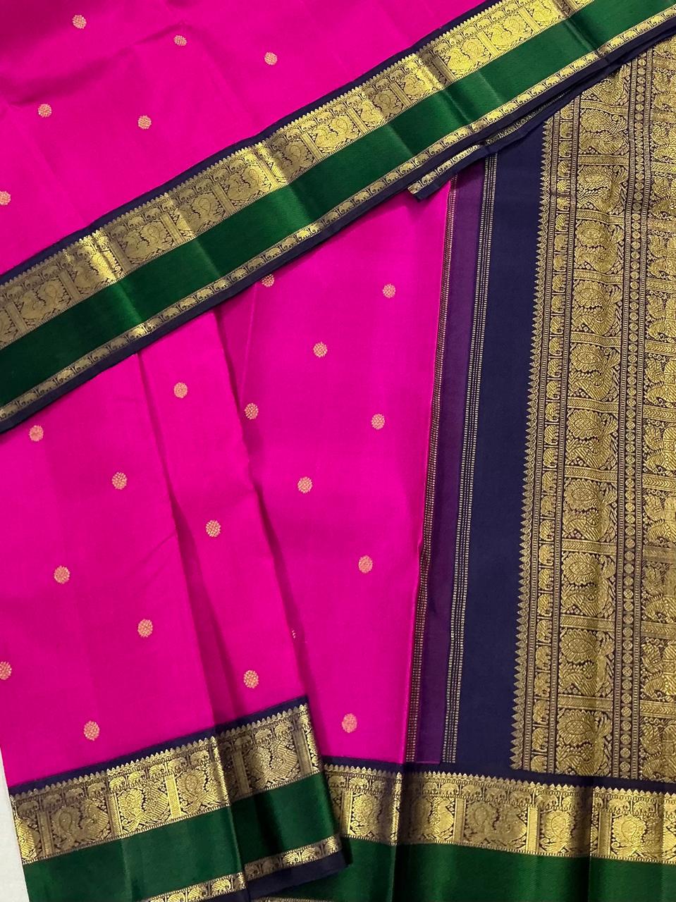 MYTHILI:   Korvai Kanjivaram Silk (Roja Poo Pink + Navy)