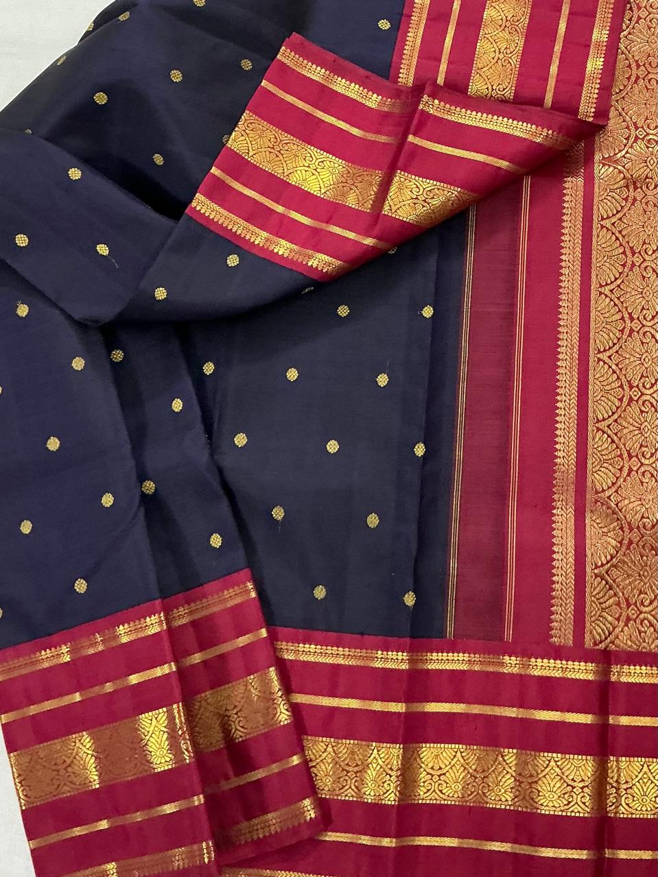 MYTHILI:   Korvai Kanjivaram Silk (Midnight Blue + Arakku)