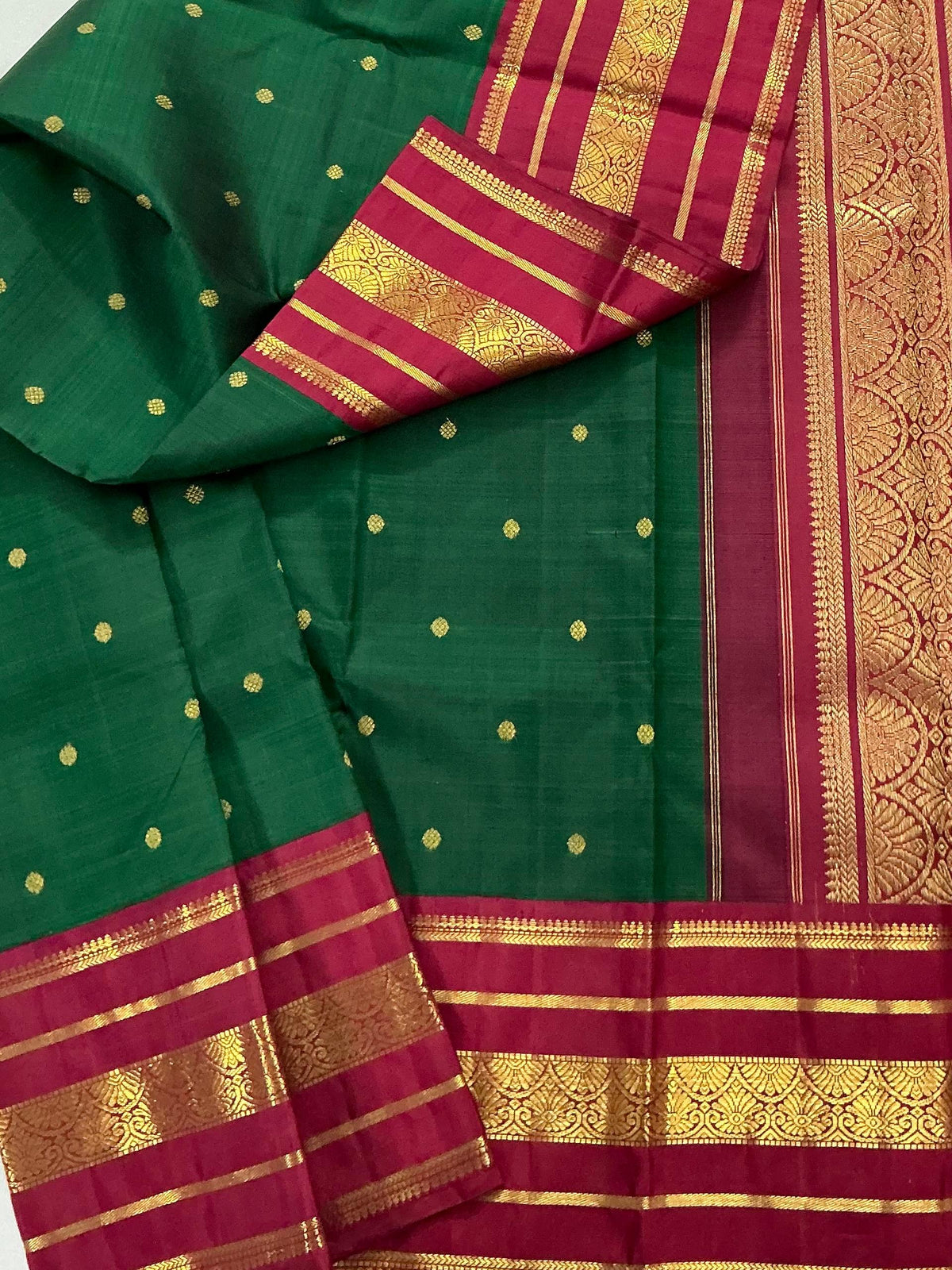 MYTHILI:   Korvai Kanjivaram Silk (Emerald Green + Pinkish Arakku)