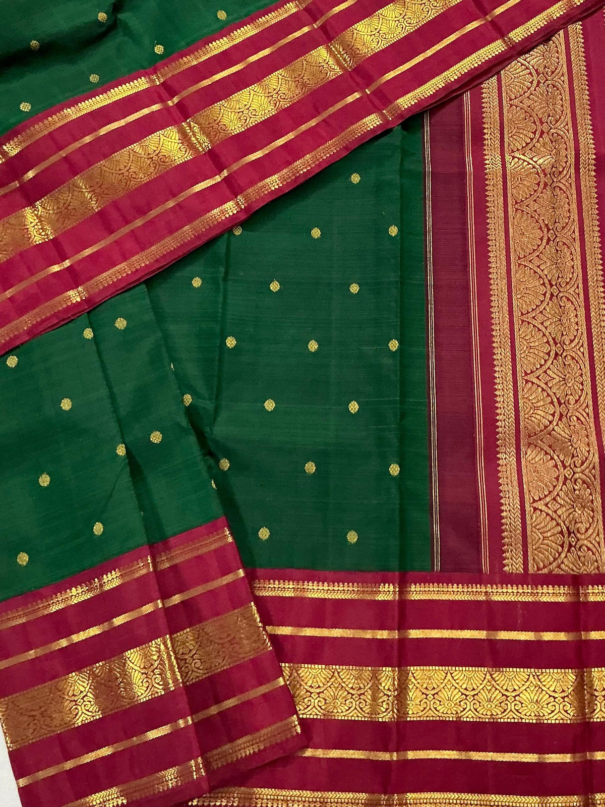 MYTHILI:   Korvai Kanjivaram Silk (Emerald Green + Pinkish Arakku)