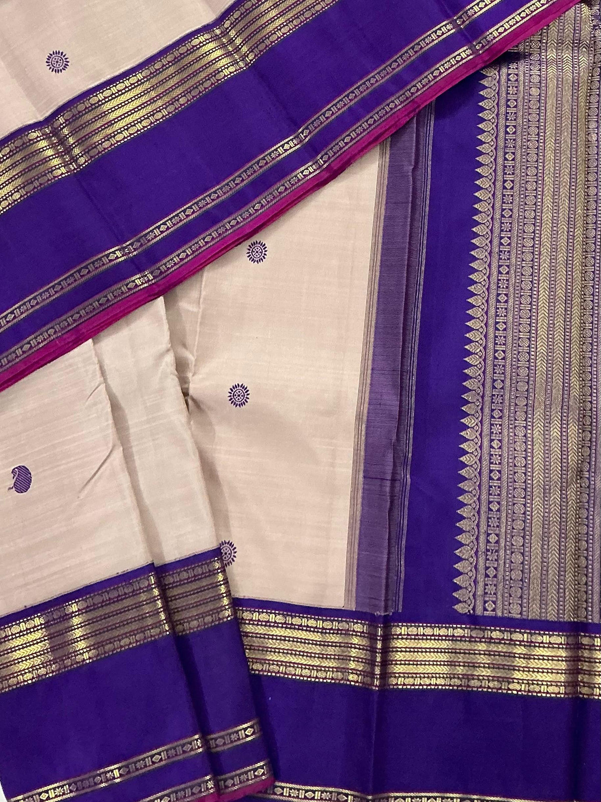 MYTHILI:   Korvai Kanjivaram Silk (Pearl + Purple)