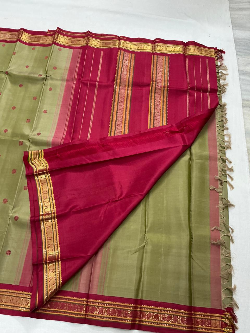 MAATHEY: Small border Kanjivaram Silk (Olive Green + Arakku)