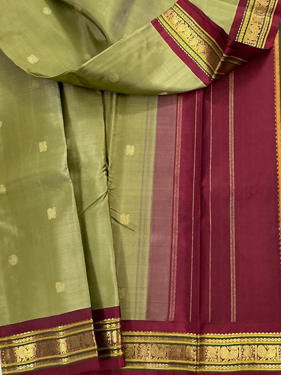 MAATHEY: Small border Kanjivaram Silk (Olive Green &amp; Arakku)