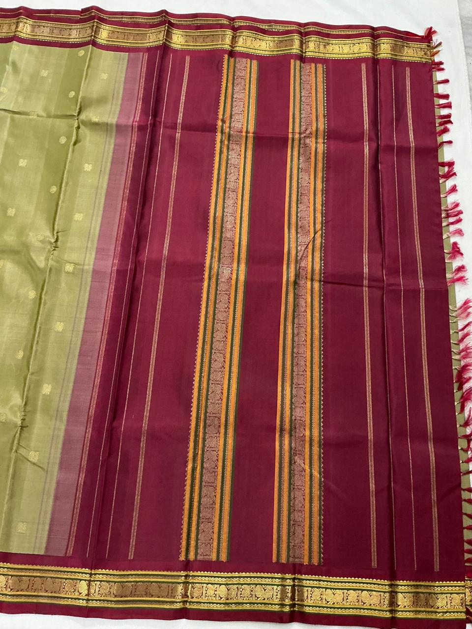 MAATHEY: Small border Kanjivaram Silk (Olive Green &amp; Arakku)