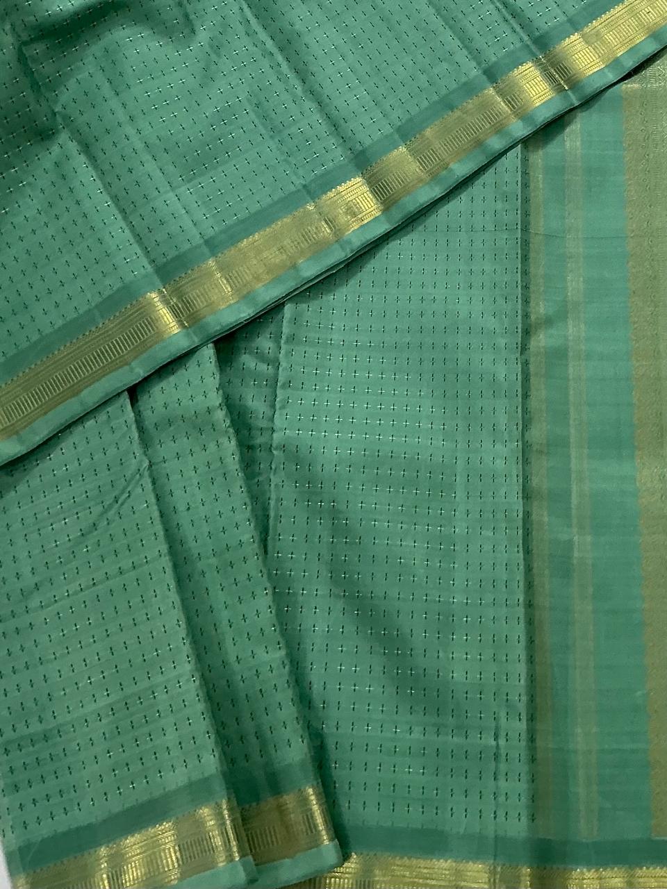 SWARA: Plus Butta (Rama Green)