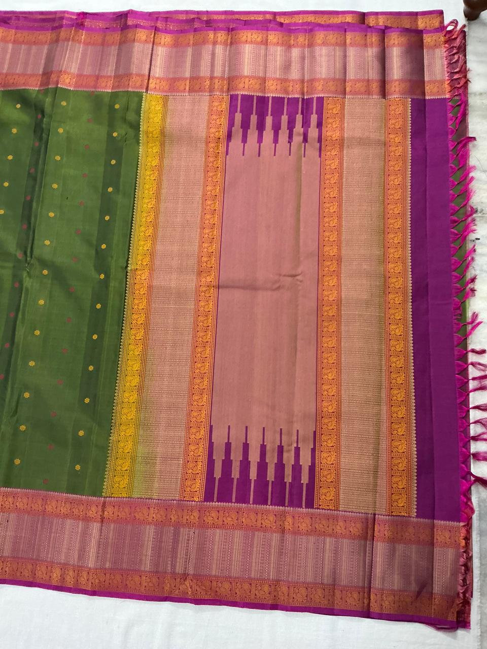 No Kanjivaram Soft Silk : Green &amp; Pink