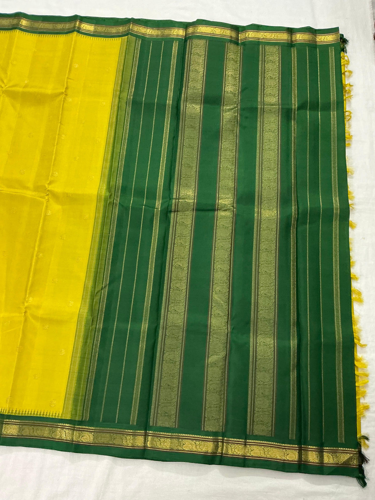 MAATHEY: Small border Korvai Kanjivaram