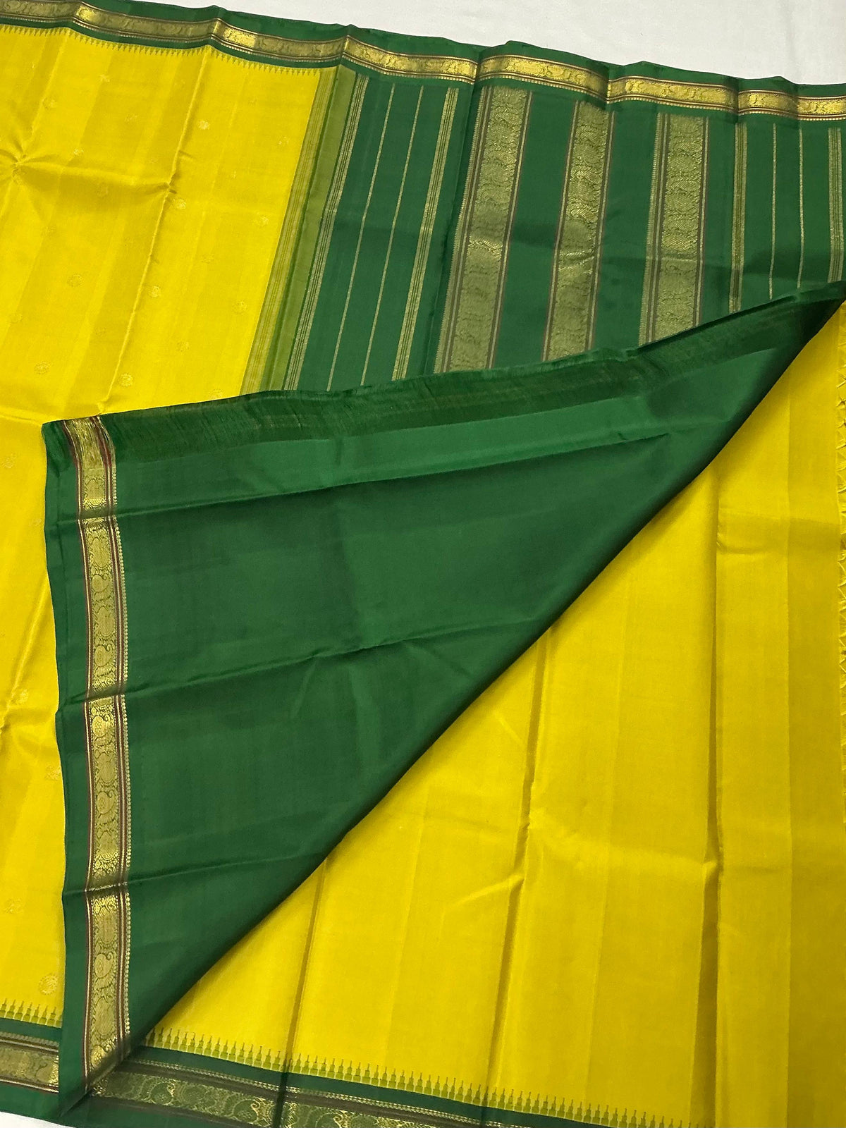 MAATHEY: Small border Korvai Kanjivaram