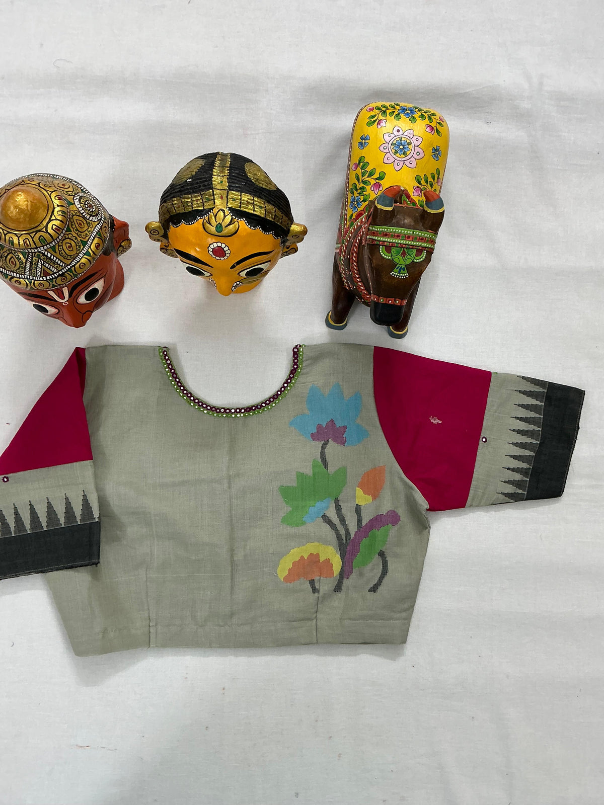 Handcrafted Ready to Wear Blouse : Ponduru Khadi Jamdani