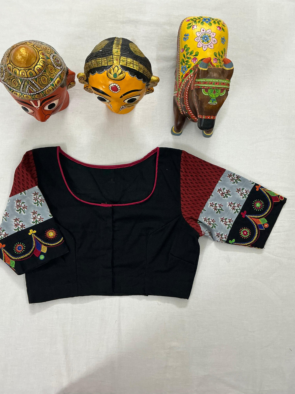 Blouse : Lambani (black)