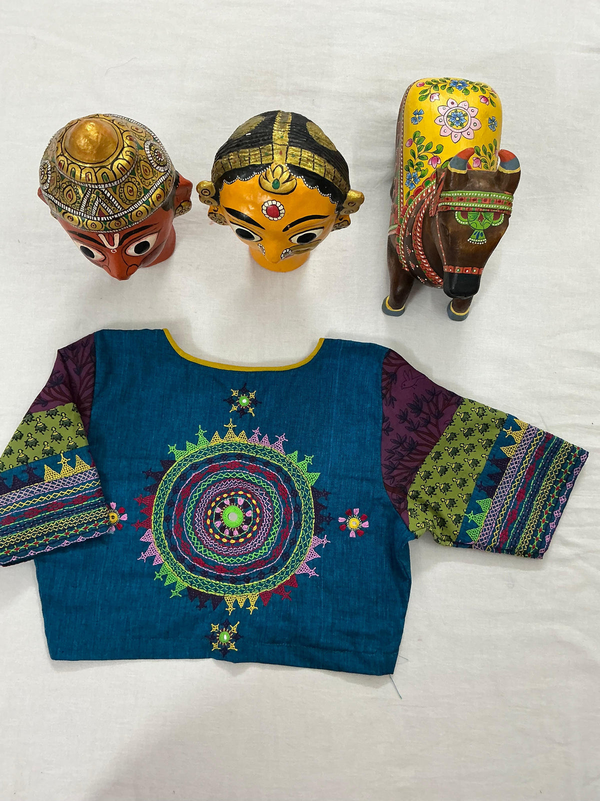 Blouse : Lambani (Peacock Blue)