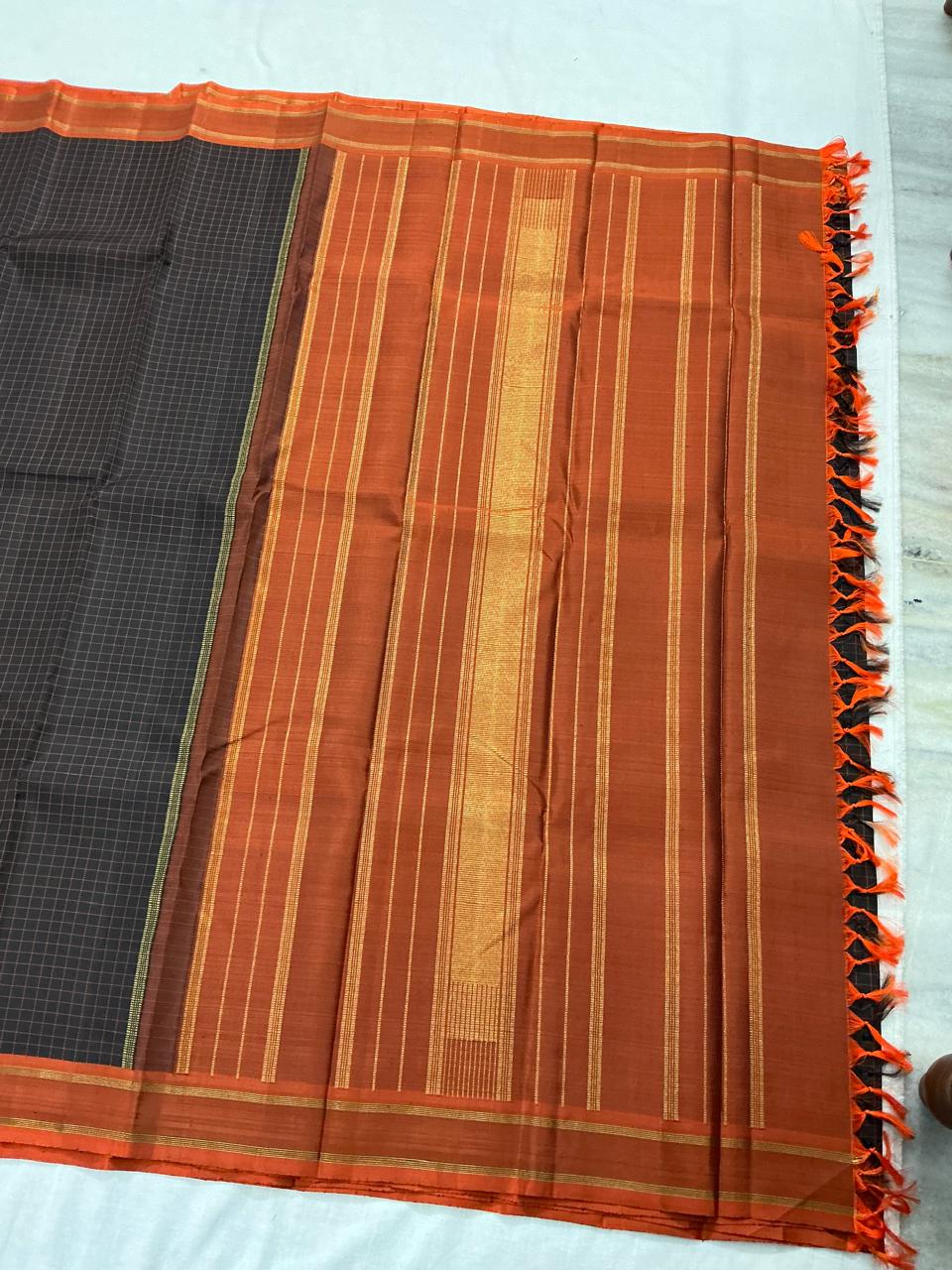 SWARA: Chettinadu Kattam (Ebony + Rust)