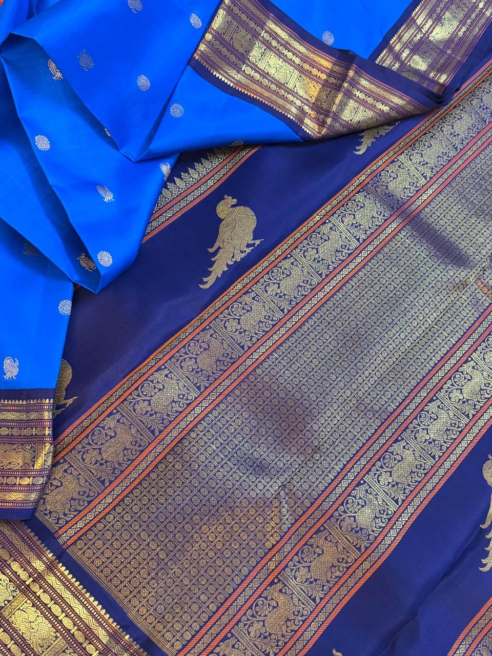 MYTHILI:  KORVAI KANJIVARAM KILI PALLU