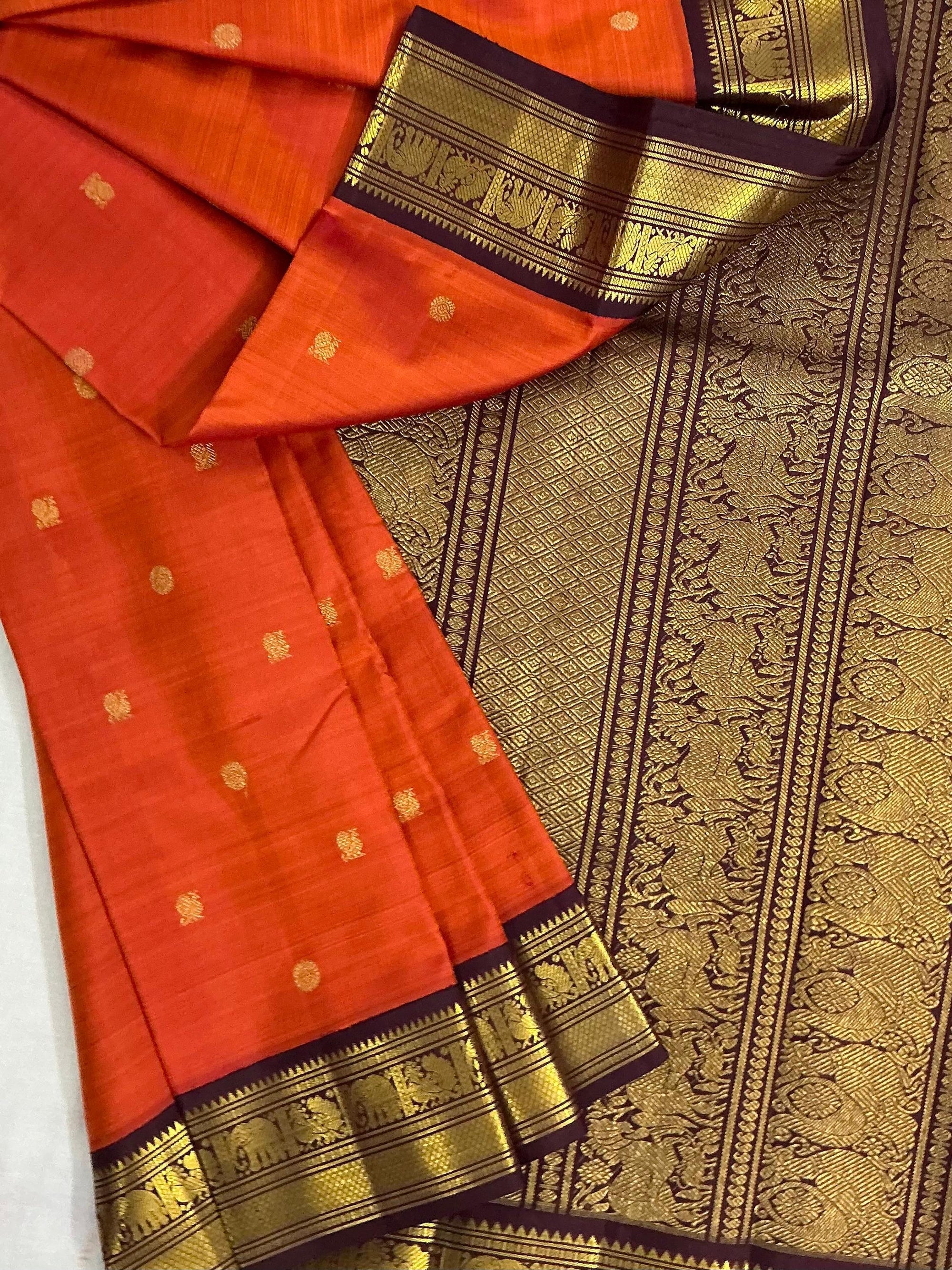 MYTHILI:  KORVAI KANJIVARAM SILK (Rust orange &amp; Nut Brown)