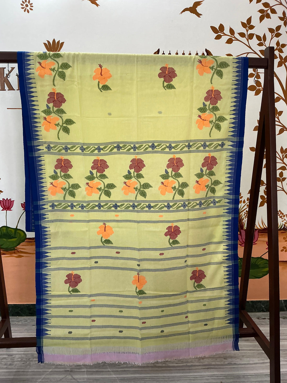 Manipur : MoirangPhee (Pista Green)