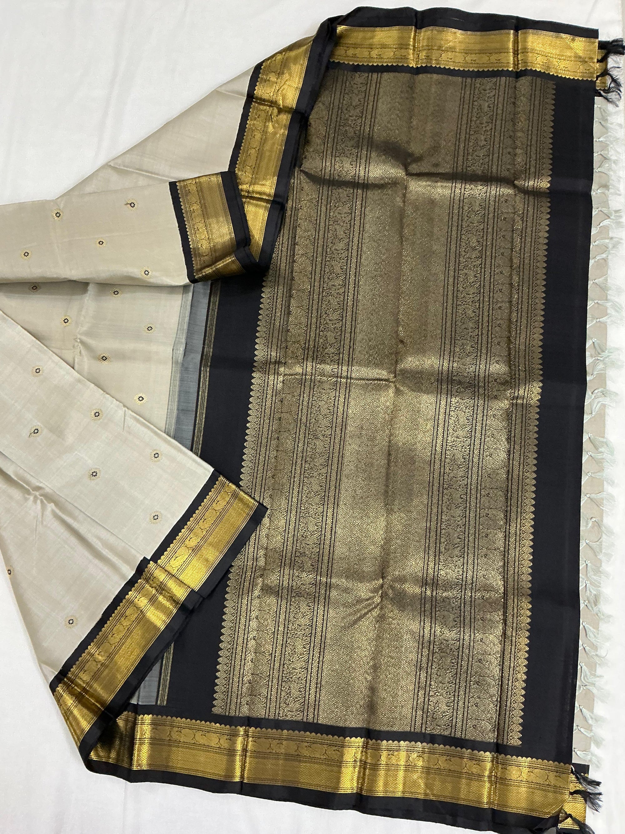 MYTHILI:  Meena Meets Mythili (Tin / Eeyam Color)
